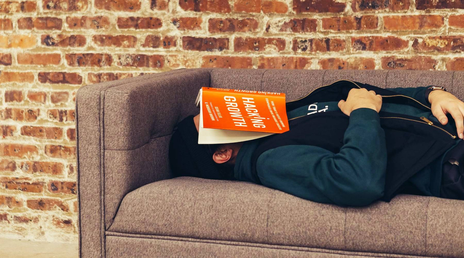 New study finds link between sleep regularity and hypertension.